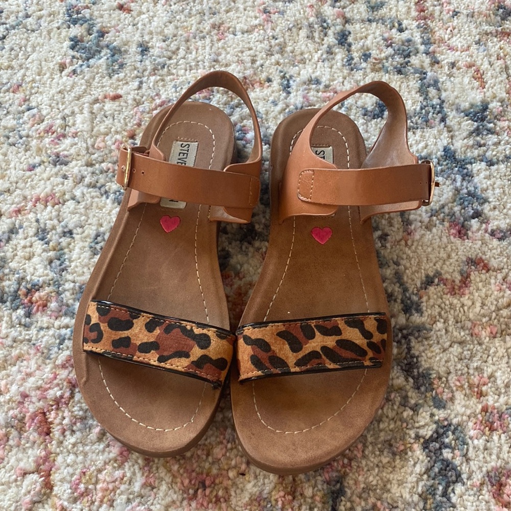 Steve madden kids sandals!!